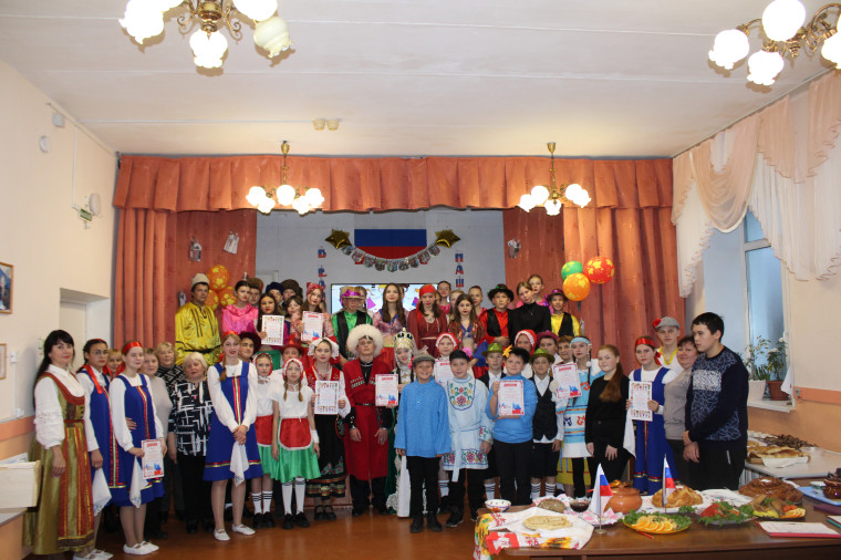 Фестиваль национальных культур "Хоровод дружбы".